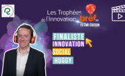 Baptiste Privé présente l'innovation de Huggy, finaliste des Trophées Bref Eco de l'Innovation.