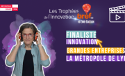 Emeline Baume présente l'innovation de la Métropole de Lyon.