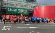 Rassemblement devant le siège de Casino, à Saint-Etienne, ce jeudi 22 juin.