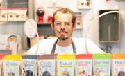 Thierry Court dans l'atelier historique de Grenoble prépare une nouvelle étape de son activité.