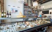 Le réseau des fromageries à l'enseigne de la Laiterie Gilbert, compte déjà 45 boutiques en France.