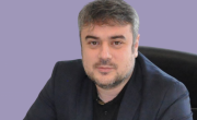 Julien Monteiro, Président du Groupe M (Pierrelatte), est lauréat du Prix EY de l'Entrepreneur de l'Année.