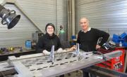  « J’ai le goût du pilotage d’entreprise et je souhaitais revenir vers une structure à taille plus humaine », explique Yvan Nambotin, ici aux côtés d’une alternante, qui a repris SMT Industrie en 2018, après vingt ans passés chez Grosfillex, brefeco.com