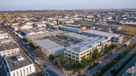 La centrale de 3 000 m² est répartie sur quatre bâtiments à Vaulx-en-Velin.