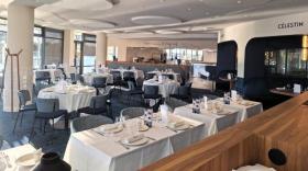 La Rotonde Bocuse propose 150 places toute l’année autour de la cuisine embléma- tique du célèbre chef lyonnais.
