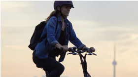 Decathlon expérimente un service de location de vélos au mois sans engagement pour ses utilisateurs. 