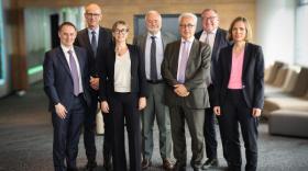 Le comité de direction générale, avec le président du conseil de surveillance : Nicolas BALERNA, François CODET, Fabienne BOCHET, Michel MANENT, Didier BRUNO, Guillaume ISERENTANT et Andrea JOSS.
