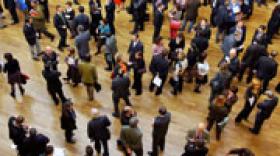Bref + 2203 : Le dossier du mois - Le crowdfunding monte en puissance
