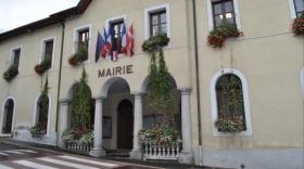 Les élus de Courchevel ont voté en faveur de la création d'une SEML qui pourrait être candidate à la gestion du domaine skiable.