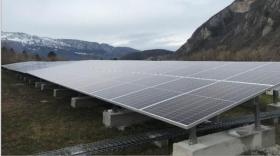 Le parc solaire de Faverges-Seythenex est implanté sur une anncienne décharge.