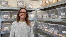 Élodie Fagot dans son atelier à Vaulx-en-Velin