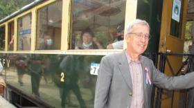 Kléber Rossillon en gare de Colombier-le-Vieux avec le Train de l'Ardèche.