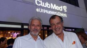 Henri Giscard d'Estaing, pdg du Club Med, et Patrick Calvet, dg des Villages Europe Afrique.