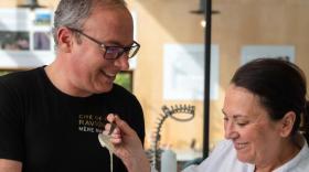 Grégory Manoukian (Ravioles Mère Maury) et Marina Alibert  (aix&terra) associés autour du concept de restauration "La raviole française".