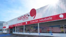 Bref + 2177 : E-business - Martin Belaysoud veut passer du “tapis de bombes” aux “frappes chirurgicales”