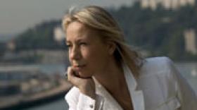 Un pied en Chine pour Nathalie Chaize