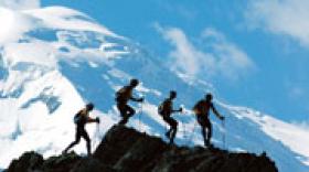 Quechua relance la construction de son campus
