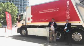 Renault Trucks et la Métropole de Lyon inaugurent un véhicule de collecte des déchets 100 % électrique