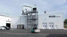 L'usine de Rosi en Matheysine, à Saint-Honoré, a été inaugurée en 2023 et espère recycler jusqu'à 500 000 panneaux d'ici fin 2026.