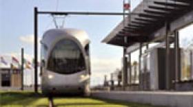 Le tramway T5 arrive à Lyon-Eurexpo
