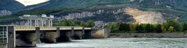 L'hydroélectricité sera mise à l'honneur lors du salon Business hydro 2025. Ici, le barrage hydroélectrique d'EDF à Saint-Egrève, dans l'agglomération grenobloise.