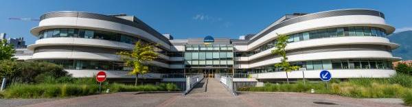 BioMérieux construit un nouveau bâtiment pour son site de Grenoble pour un coût de 22 millions d'euros.