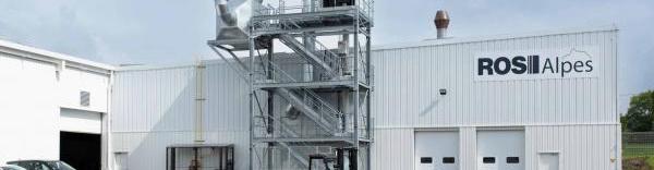 L'usine de Rosi en Matheysine, à Saint-Honoré, a été inaugurée en 2023 et espère recycler jusqu'à 500 000 panneaux d'ici fin 2026.