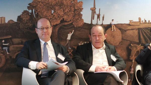 Jean de Balathier (à gauche), directeur de France Coop Auvergne-Rhône-Alpes, et Gérard Rodange, président.