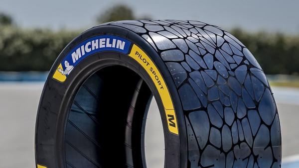 Michelin affiche  aujourd’hui 31 % de matériaux renouvelables et recyclés en moyenne dans ses pneus.