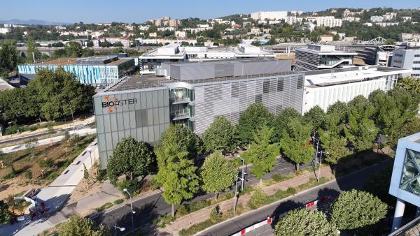 Bioaster regroupe 100 chercheurs de 17 nationalités à Lyon-Gerland