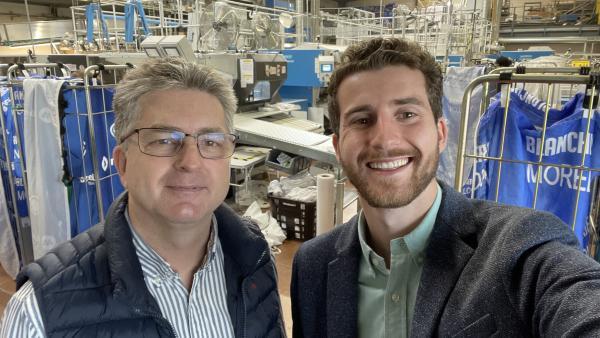 Les deux dirigeants de la Blanchisserie familiale, Thierry et Yannick Morellon.