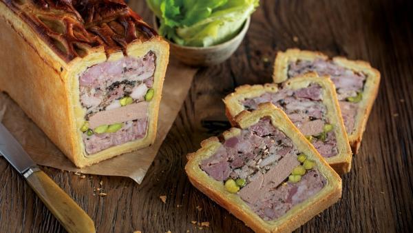 Avec l'acquisition de Bolard, Valentin Traiteur devient le leader du pâté en croûte.
