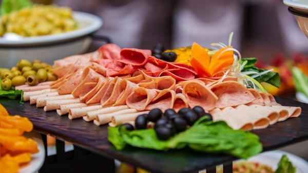 Tinel réalise la moitié de ses 38 M€ de CA avec le rayon boucherie-charcuterie.