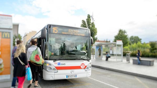 Keolis Lyon recherche 500 personnes dont 350 conducteurs de bus.