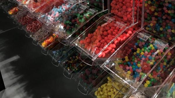 Les distributeurs de bonbons produits par Harmonyl, brefeco.com