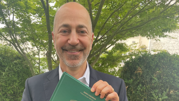 Le Sud-africain d’origine grecque Ivan Gazidis, 59 ans, ex-dirigeant d’Arsenal et de l’AC Milan, prend la présidence de l’AS Saint-Etienne.