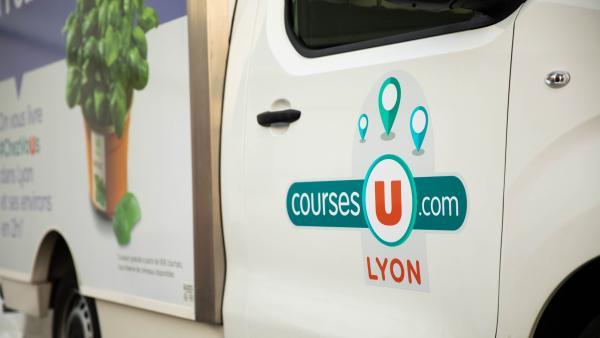 Courses U Lyon va ouvrir quinze "drives piétons" d'ici l'été