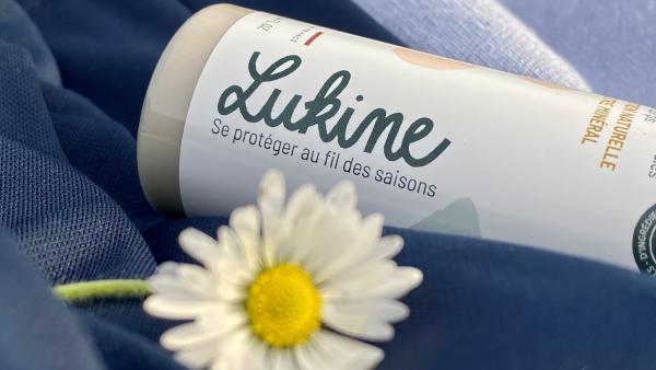 Le fluide Lukine est plus léger qu'une crème solaire