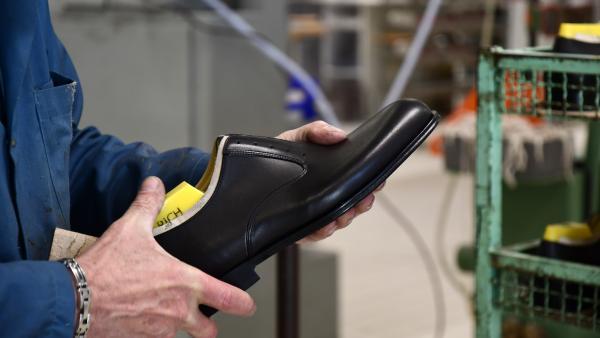 SERIE D'ETE #2 - Visiter les ateliers de la Cité de la chaussure pour mieux comprendre le coût du made in Romans 