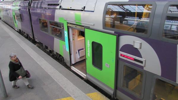 TER en gare de Lyon Perrache