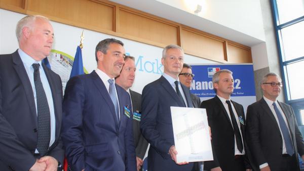 Bruno Le Maire chez STMicroelectronics pour le lancement officiel du plan Nano 2022.