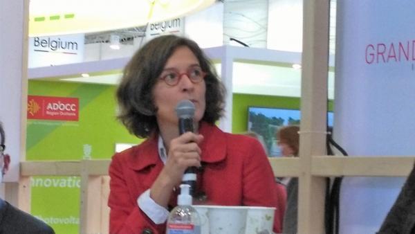 Emeline Baume présente la nouvelle plateforme d'évaluation d'impacts destinée aux entreprises