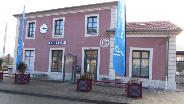 En 2020, la Région Auvergne-Rhône-Alpes annonçait déjà la réouverture de la gare de Cruas...qui est toujours fermée.