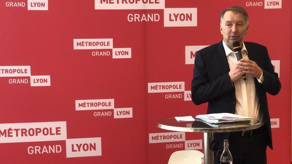 Bruno Bernard, président de Sytral Mobilités et de la Métropole de Lyon, demande à la Région d'assumer sa compétence ferroviaire.