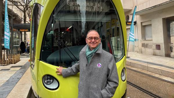"Nous sommes là pour longtemps", a déclaré à Villeurbanne Xavier Piechaczyk, président du groupe RATP.
