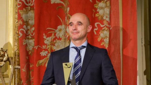 Jean-Frédéric Chibret, président de Théa ici récompensé à Lyon, a reçu le Grand Prix national de l'Entrepreneur de l'Année.