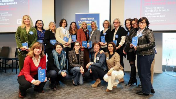 L'Equipe des Lyonnes veut que les femmes prennent leur place dans le débat public