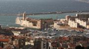 Ludec éclaire le Vieux Port de Marseille