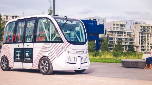 La navette Navly dans le quartier de la Confluence