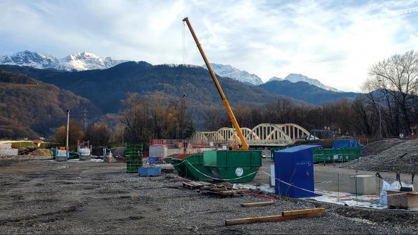 Le chantier du nouveau pont de Brignoud.